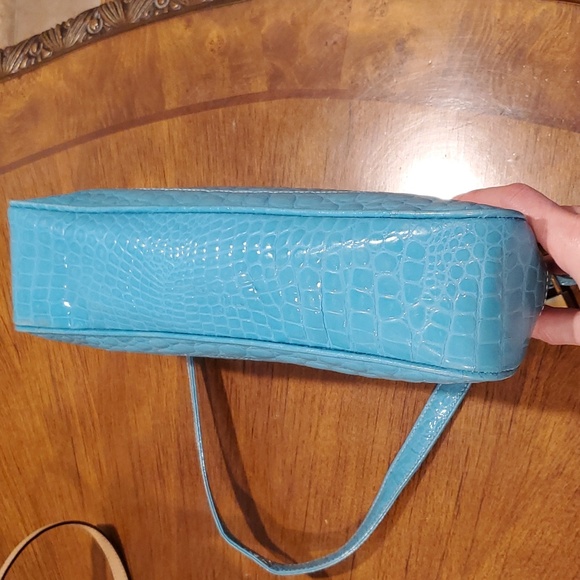 Tiziana Collections Italian turquoise patent leather handbag - Picture 6 of 14